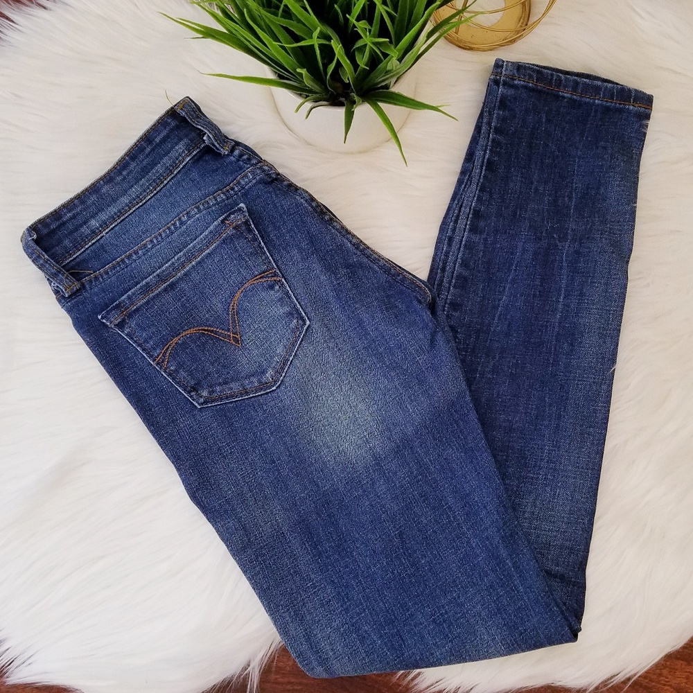 Levi's demi curve, skinnies